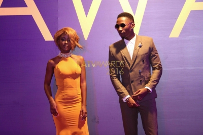 Vanessa Mdee na JUX kwenye Red Carpet